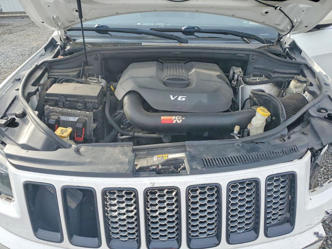 2015 Jeep Grand Cherokee Laredo - zdjęcie 12