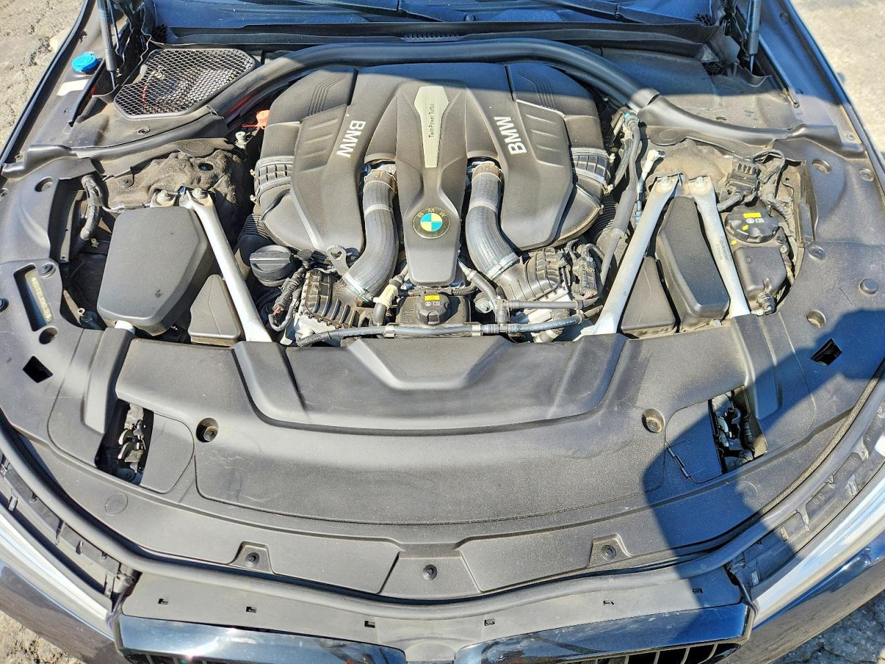 2019 BMW 750 I - zdjęcie 11