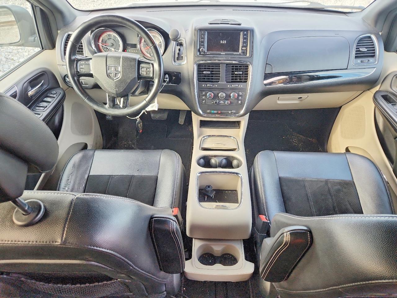 2017 Dodge Grand Caravan Sxt - zdjęcie 8