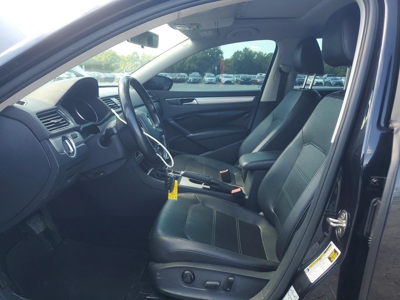 2019 Volkswagen Passat Wolfsburg - zdjęcie 7