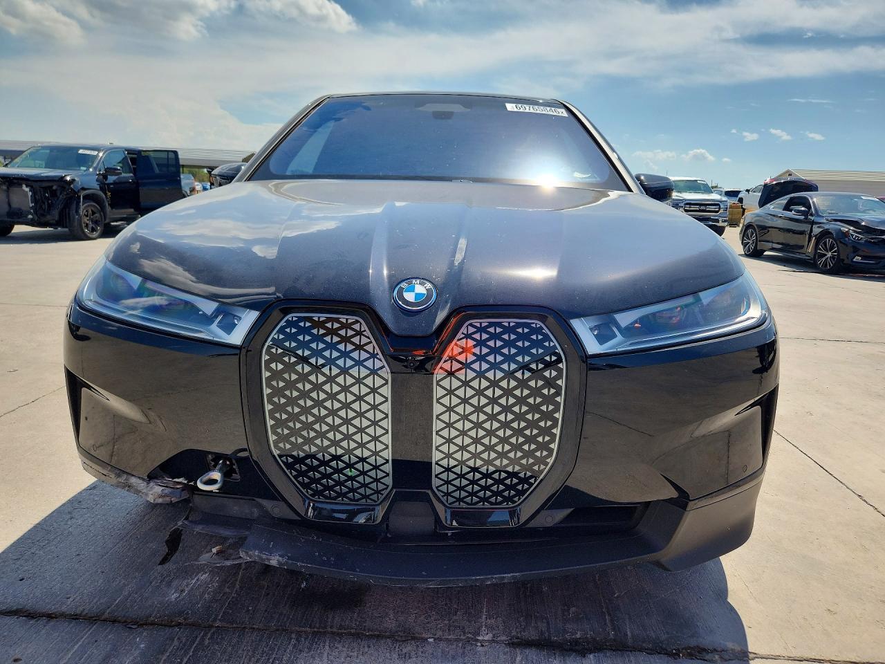 2025 BMW Ix xDrive50 - zdjęcie 5
