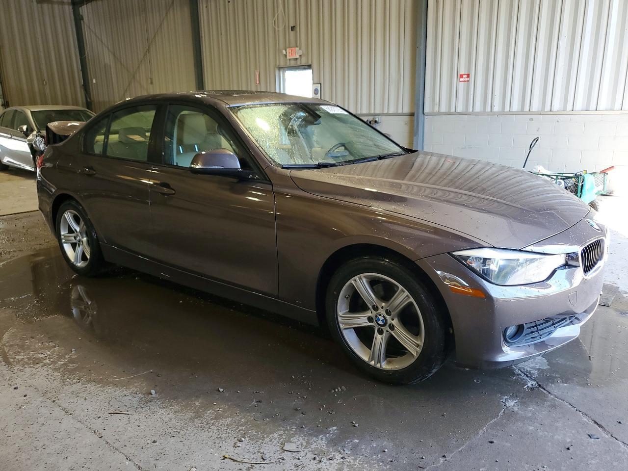 2015 BMW 320 I xDrive - zdjęcie 4