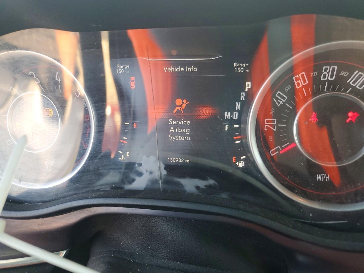 2015 Dodge Challenger Sxt - zdjęcie 9