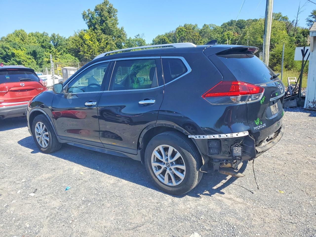 2018 Nissan Rogue Sv - zdjęcie 2
