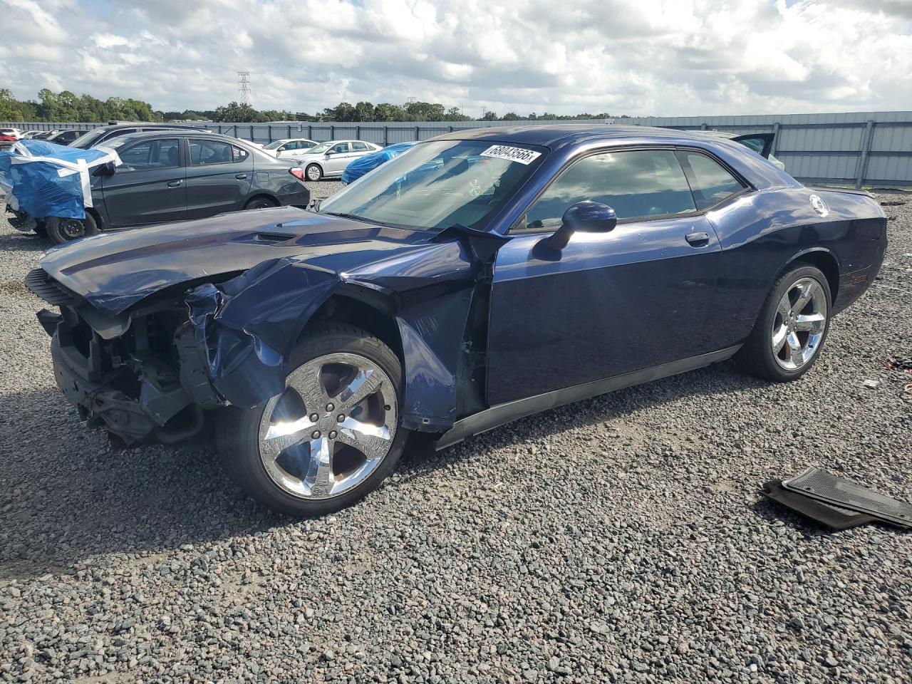 2013 Dodge Challenger Sxt - zdjęcie główne