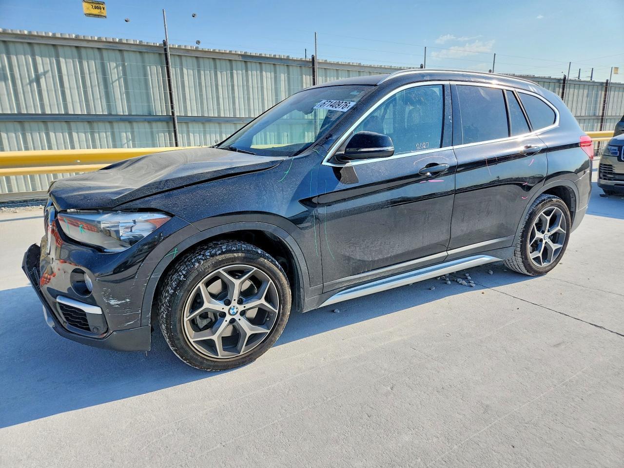 2019 BMW X1 Sdrive28I - zdjęcie główne