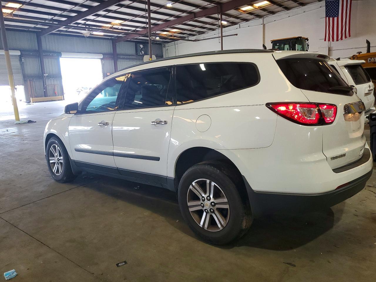 2017 Chevrolet Traverse Ls - zdjęcie 2