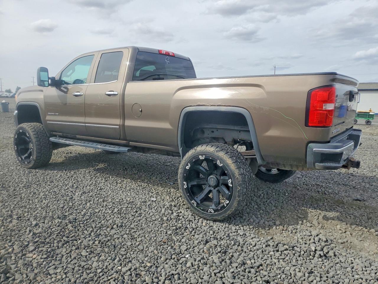 2015 GMC Sierra K2500 Slt - zdjęcie 2