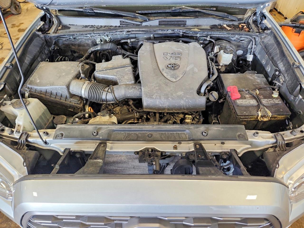 2022 Toyota Tacoma Sr5 V6 - zdjęcie 11