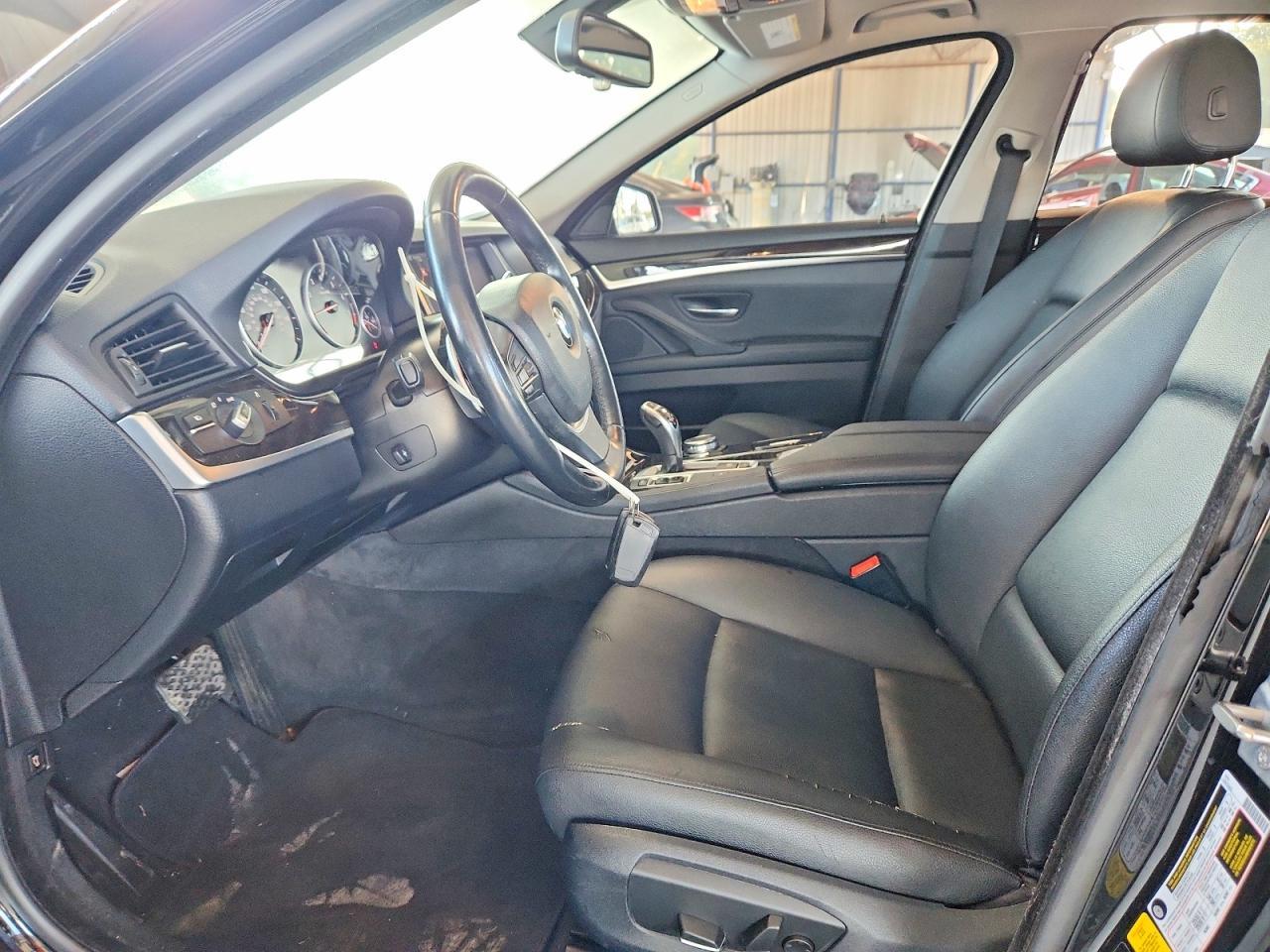 2016 BMW Seria 5 528i - zdjęcie 7