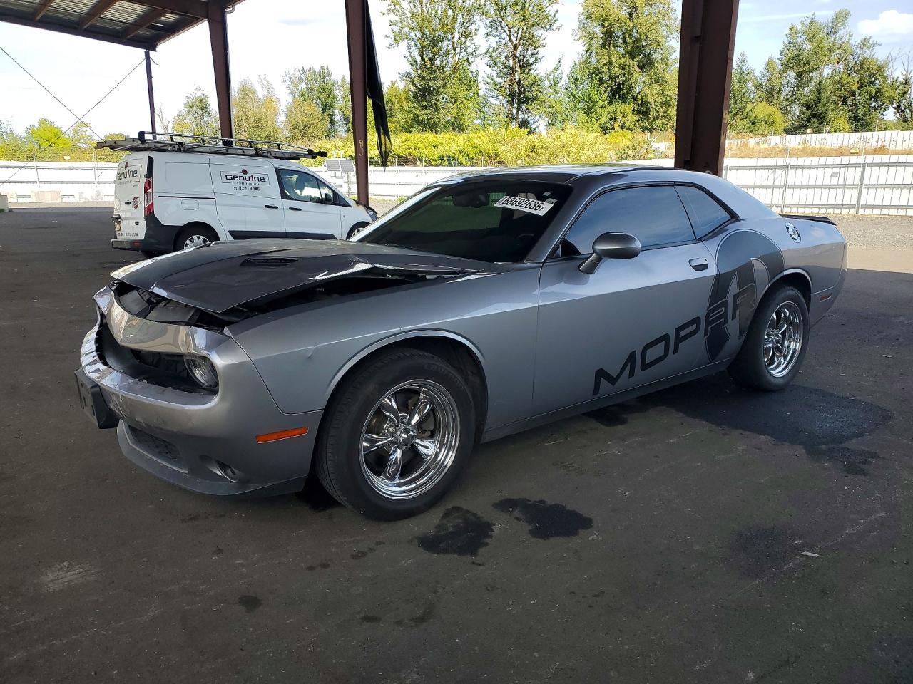 2016 Dodge Challenger Sxt - zdjęcie główne