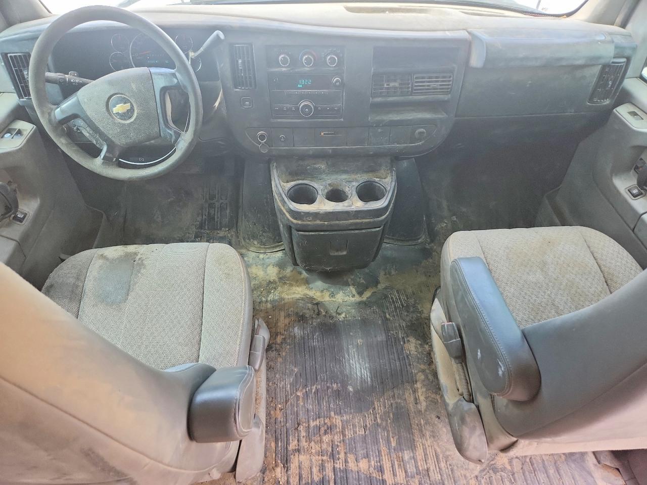 2014 Chevrolet Express G1500 - zdjęcie 8