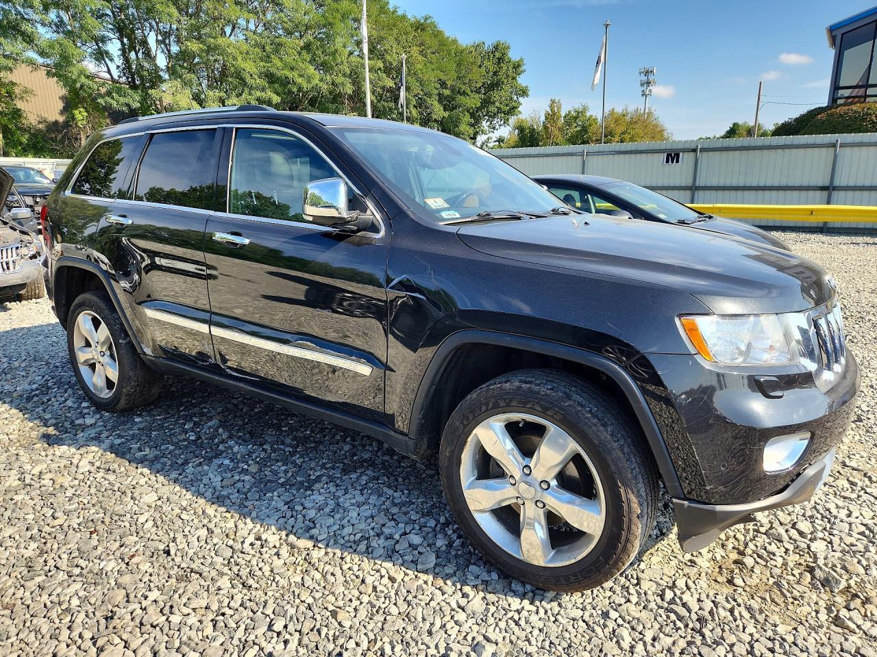 2013 Jeep Grand Cherokee Overland - zdjęcie 4