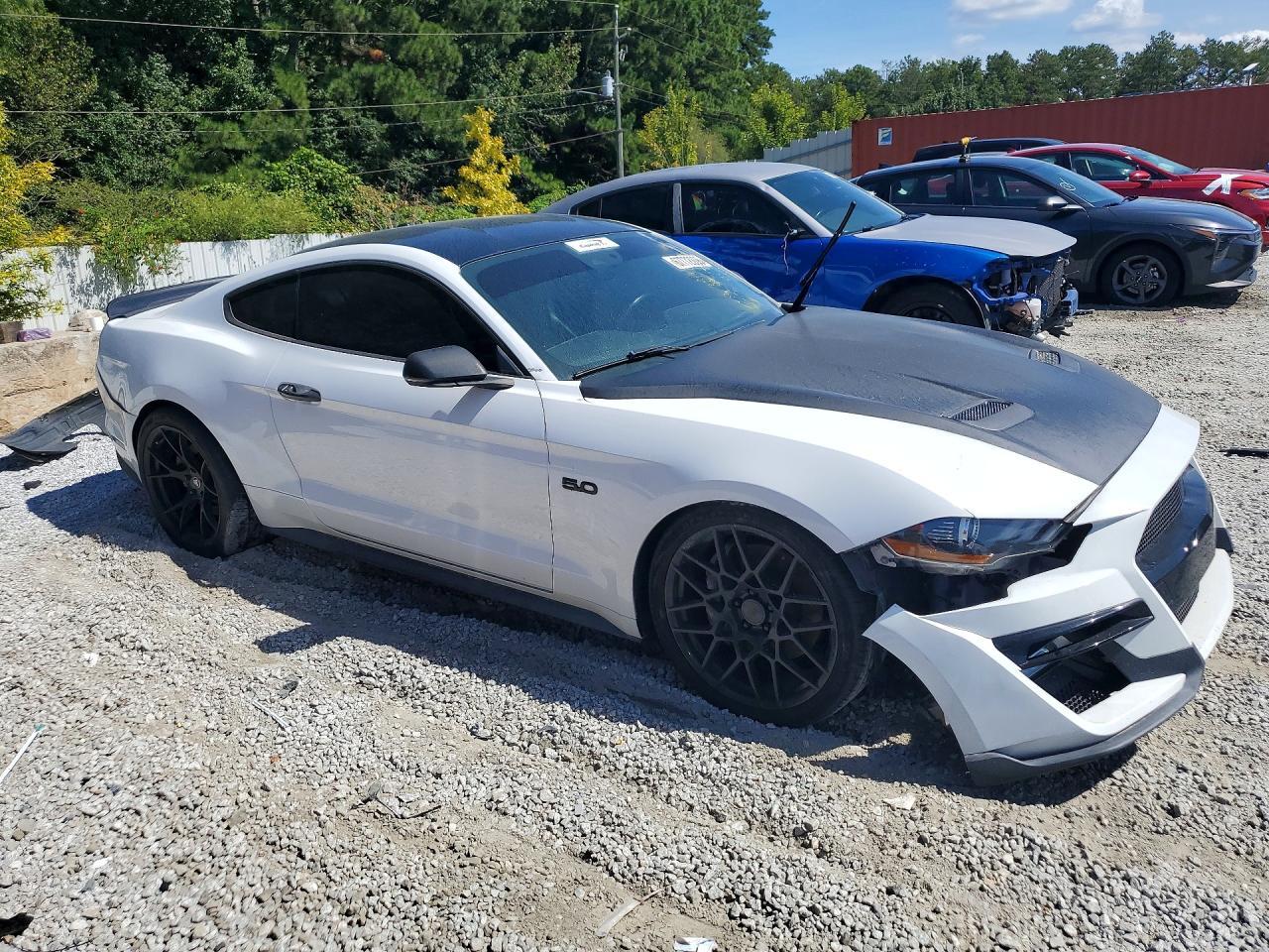 2019 Ford Mustang Gt - zdjęcie 4