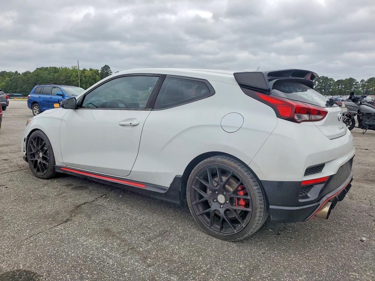2019 Hyundai Veloster N Base - zdjęcie 2