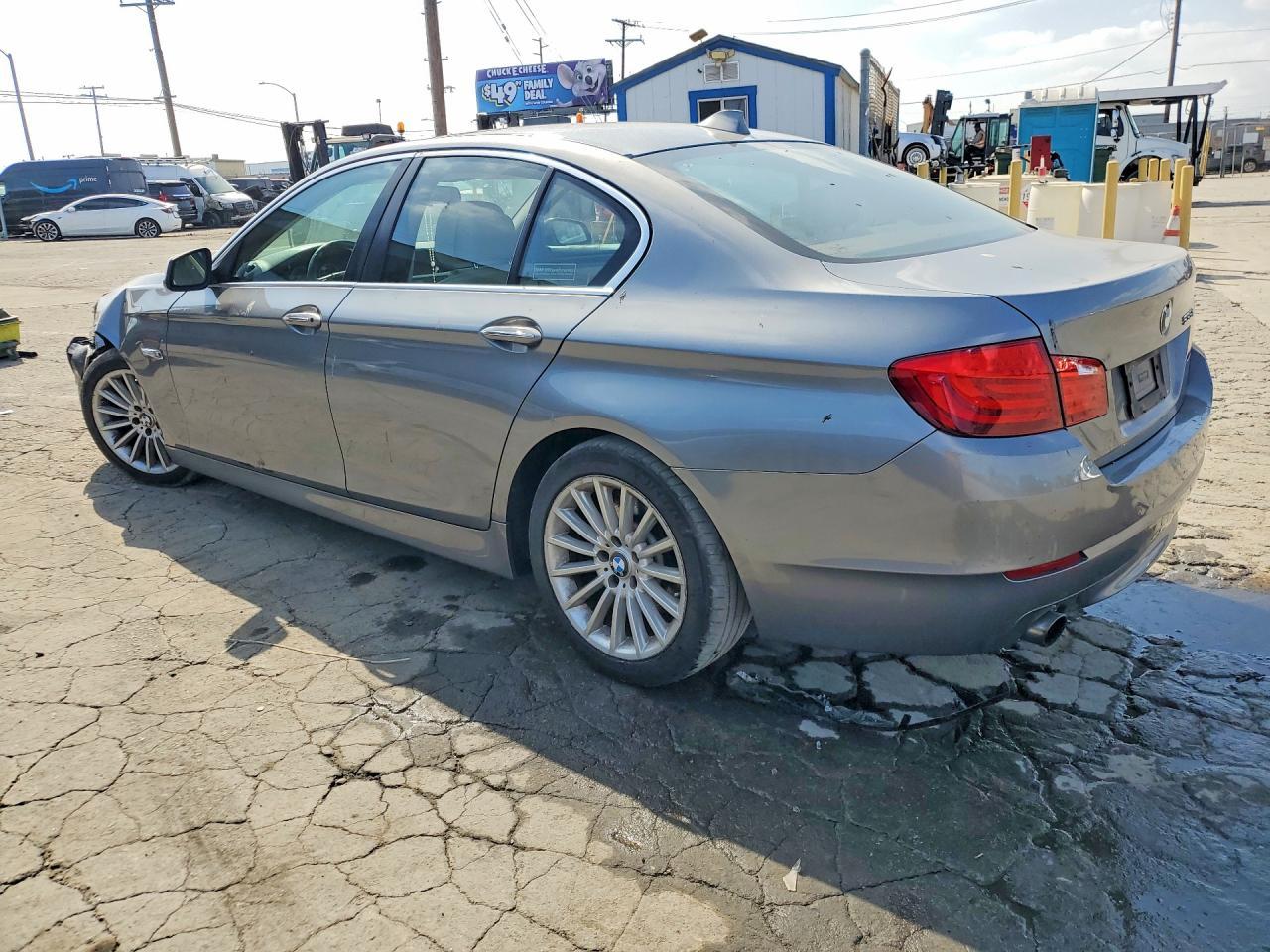 2013 BMW 535 I - zdjęcie 2