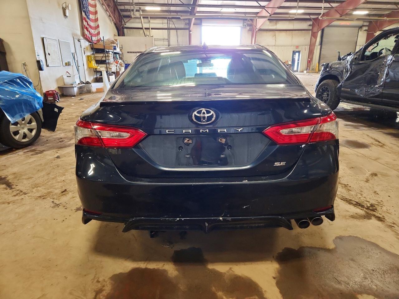 2019 Toyota Camry Se - zdjęcie 6