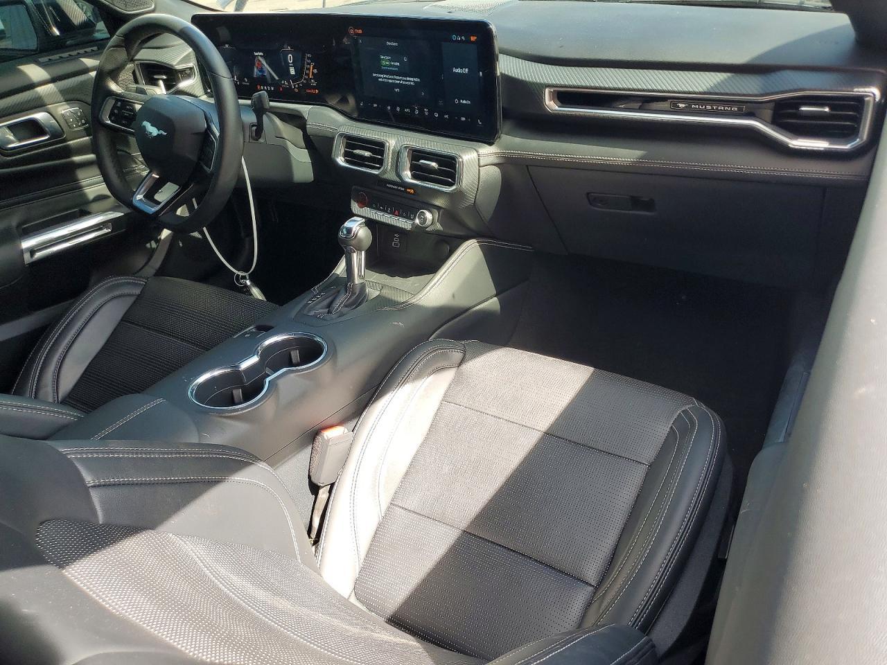 2025 Ford Mustang Gt - zdjęcie 8