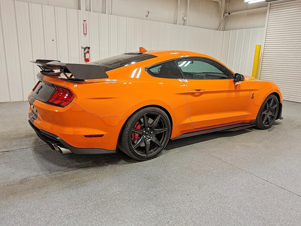 2020 Ford Mustang Shelby Gt500 - zdjęcie 3