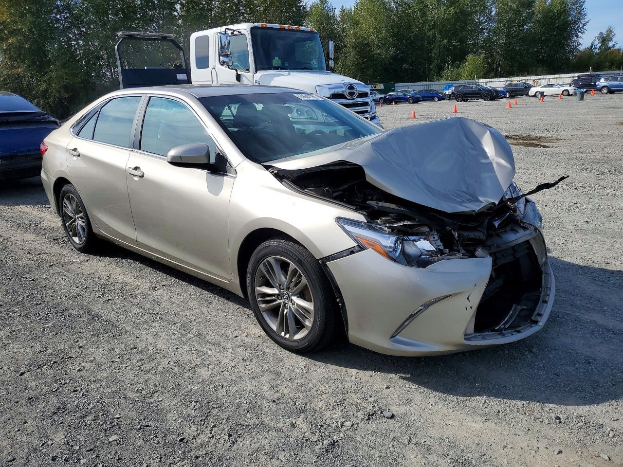 2017 Toyota Camry Se - zdjęcie 4