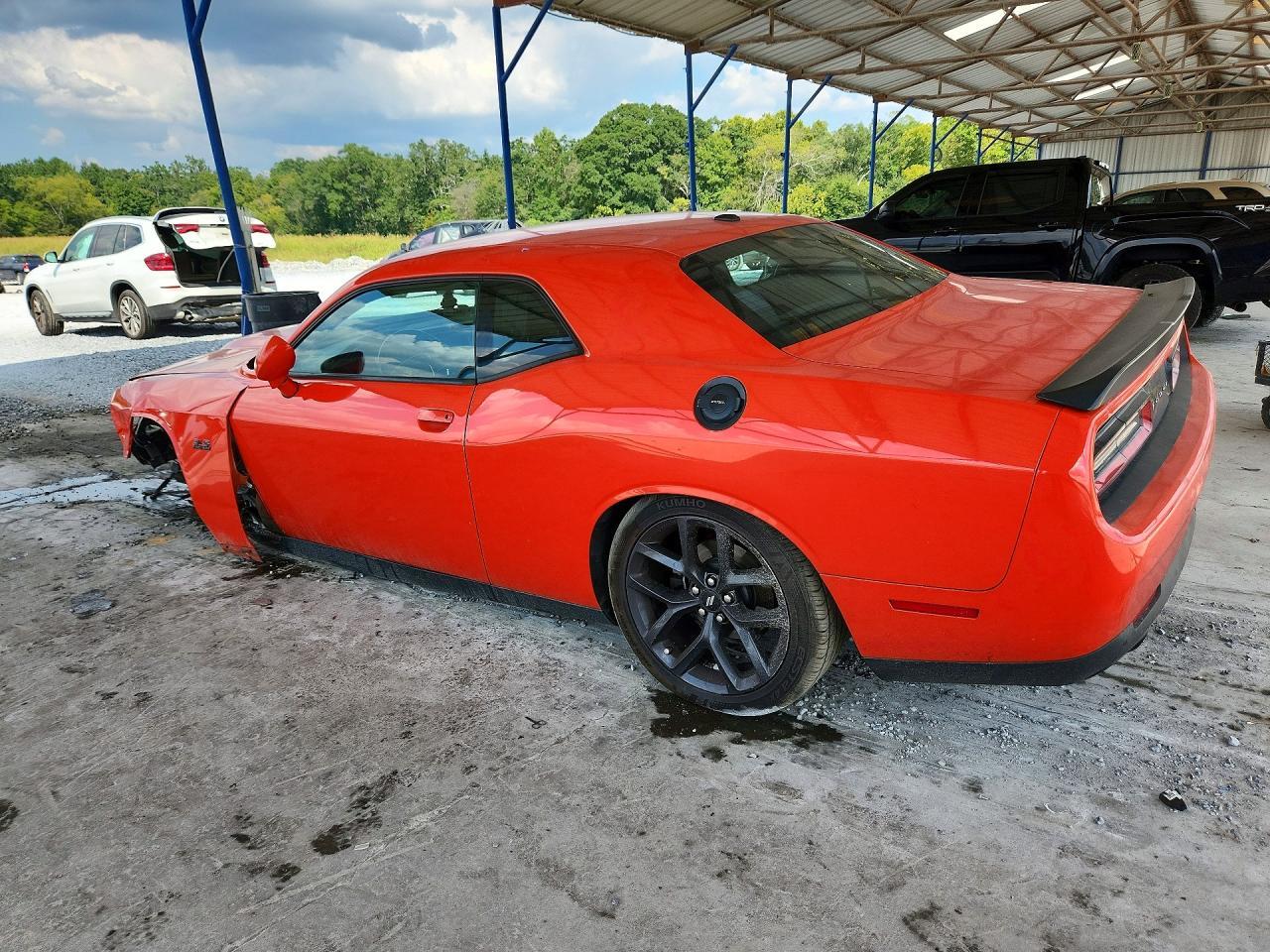 2019 Dodge Challenger R/T - zdjęcie 2