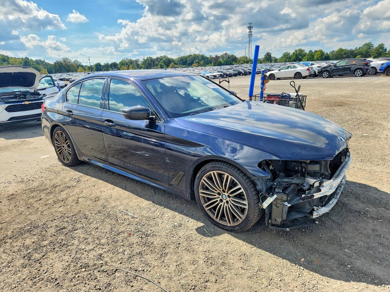 2019 BMW Seria 5 M550i - zdjęcie 4