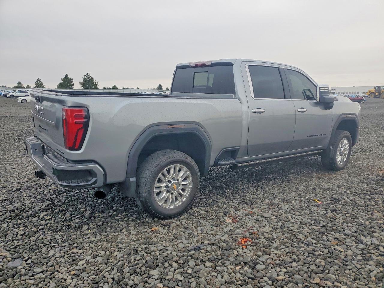 2026 GMC Sierra K2500 Denali Ultimate - zdjęcie 3