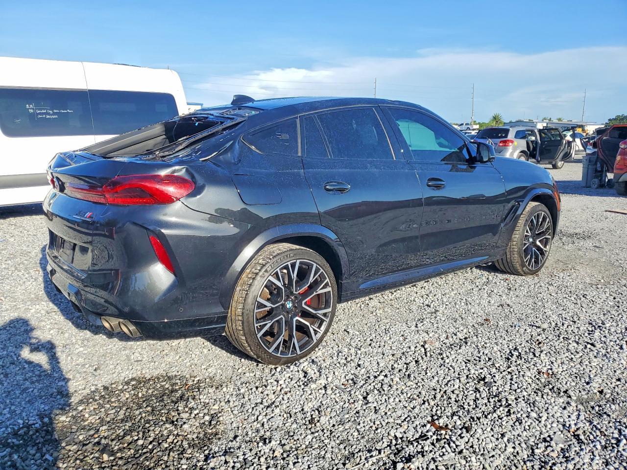 2023 BMW X6 M - zdjęcie 3