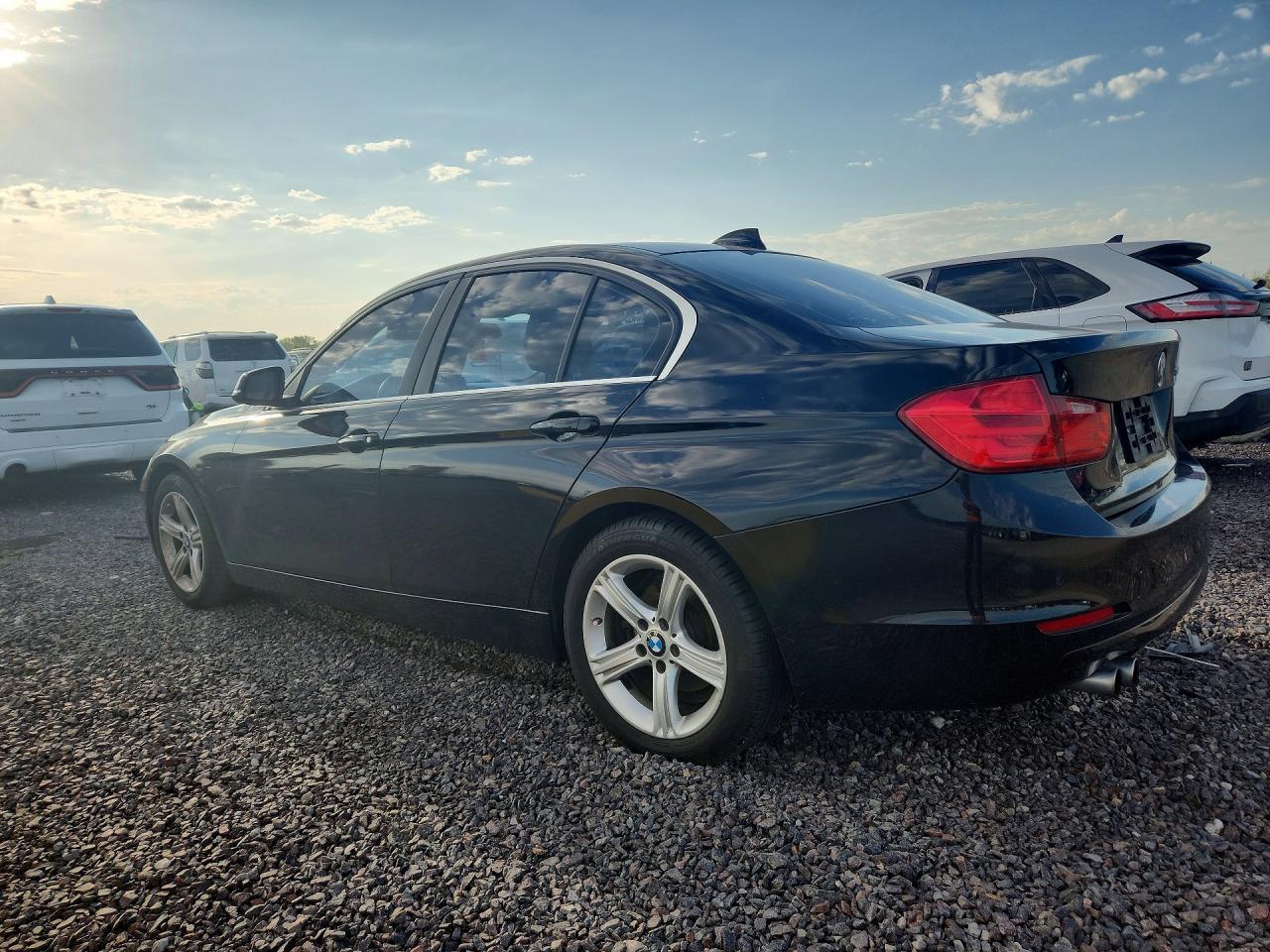 2015 BMW 328 I - zdjęcie 2