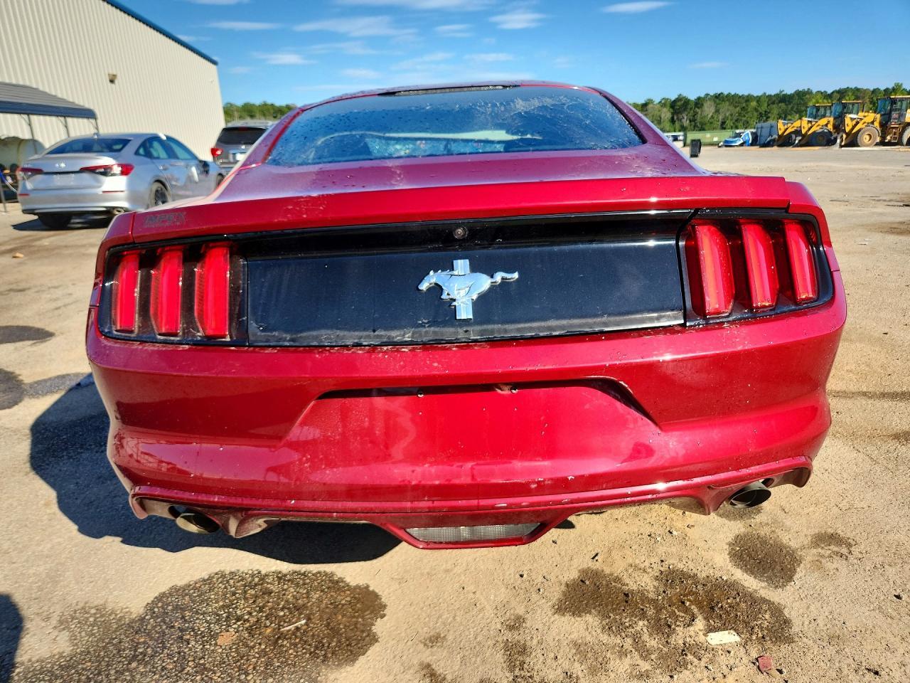 2015 Ford Mustang - zdjęcie 6