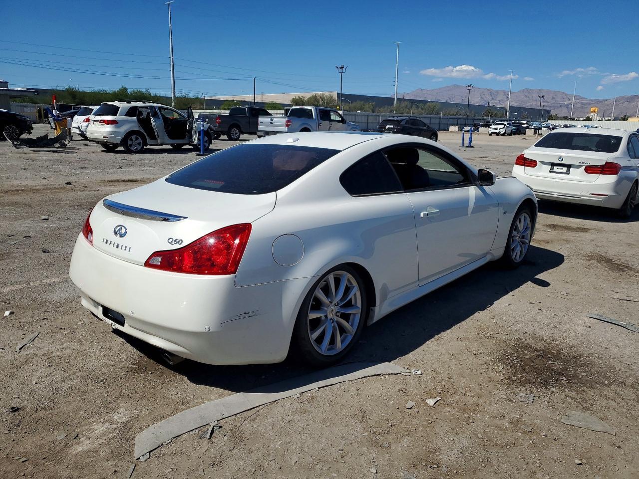 2014 Infiniti Q60 Coupe Journey - zdjęcie 3