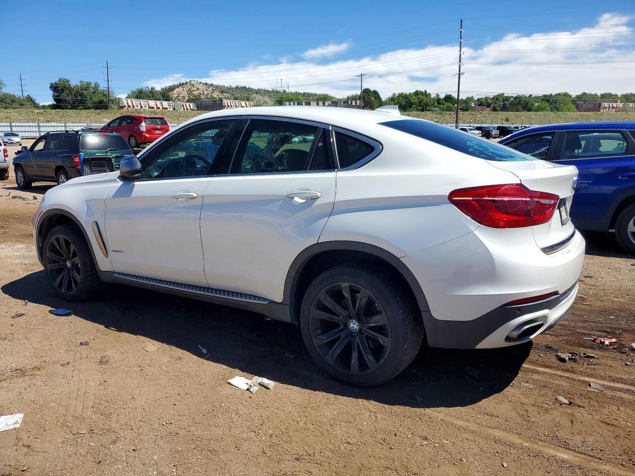 2015 BMW X6 xDrive50I - zdjęcie 2