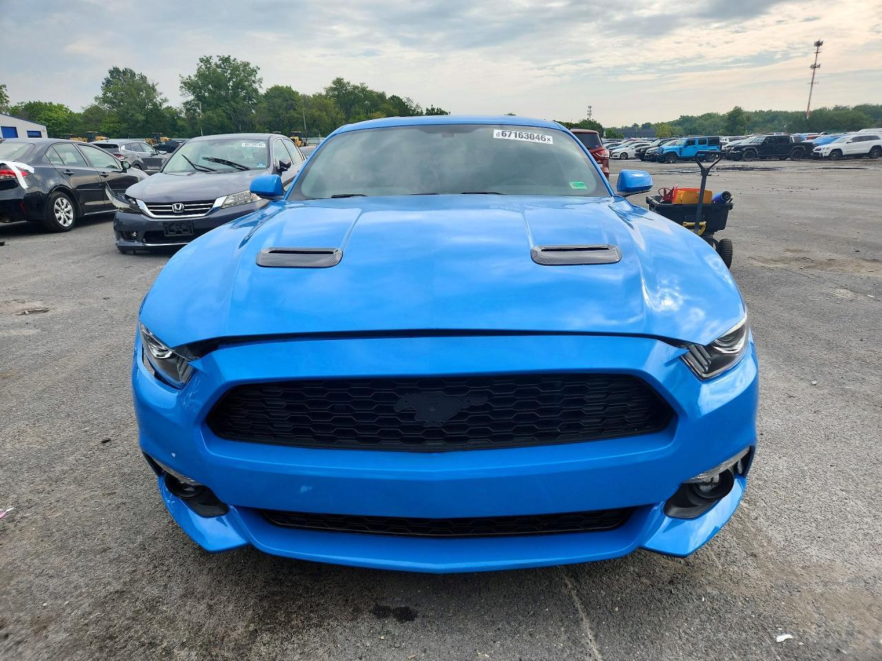 2017 Ford Mustang - zdjęcie 5