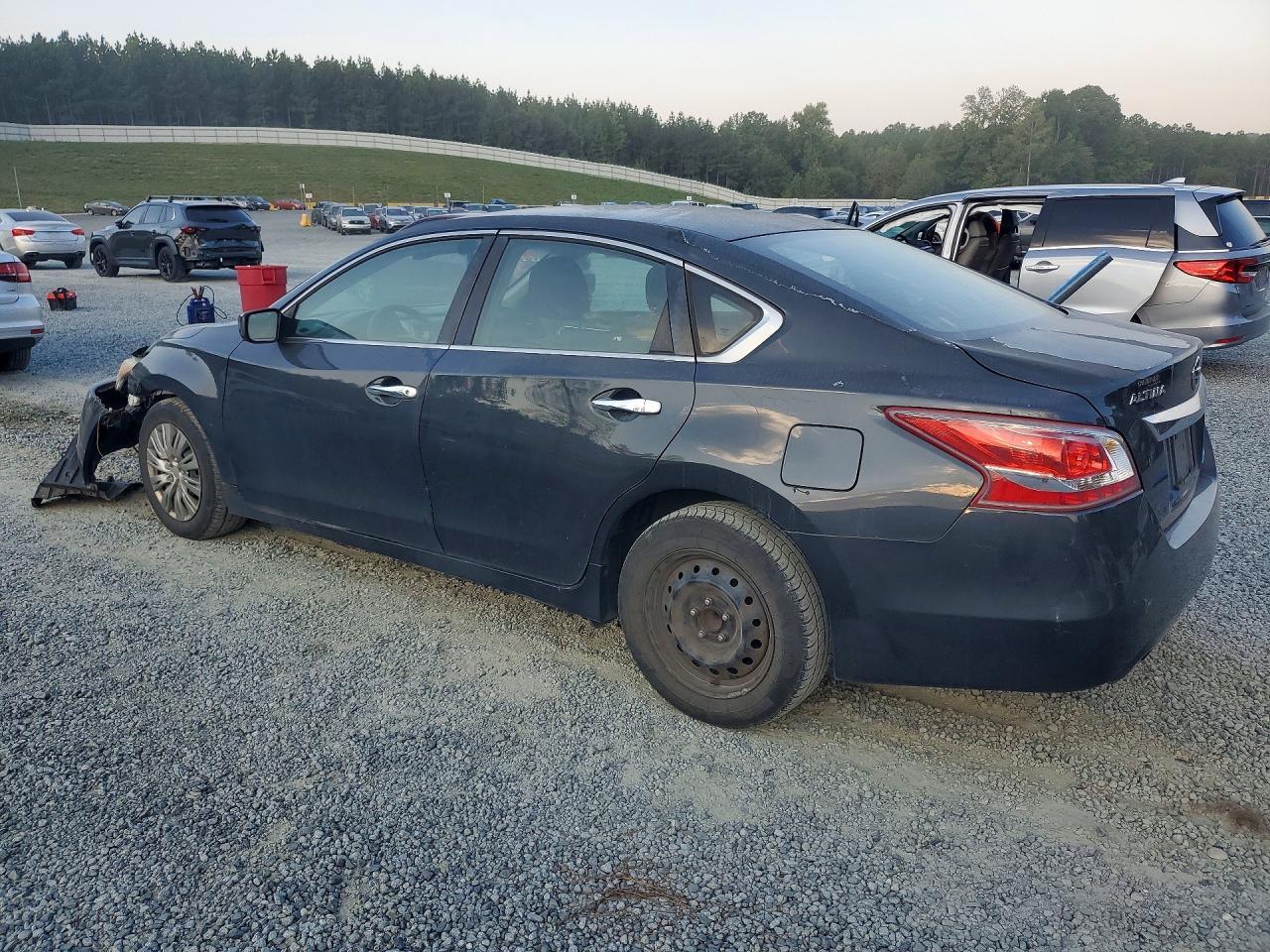 2013 Nissan Altima 2.5 - zdjęcie 2