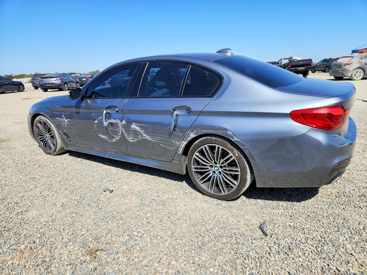 2017 BMW 530 I - zdjęcie 2