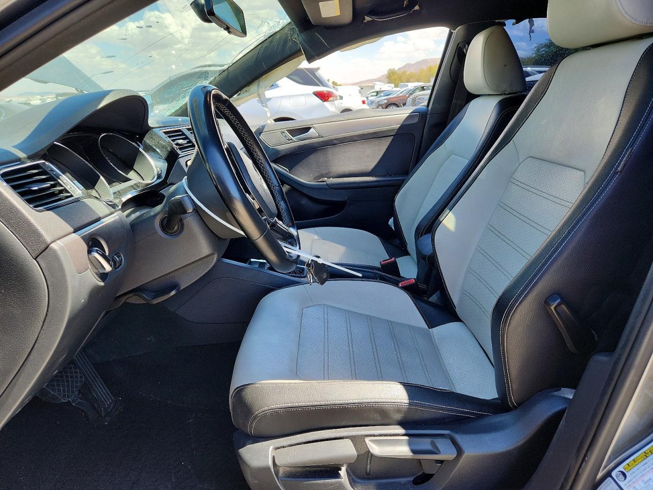 2016 Volkswagen Jetta Sport - zdjęcie 7