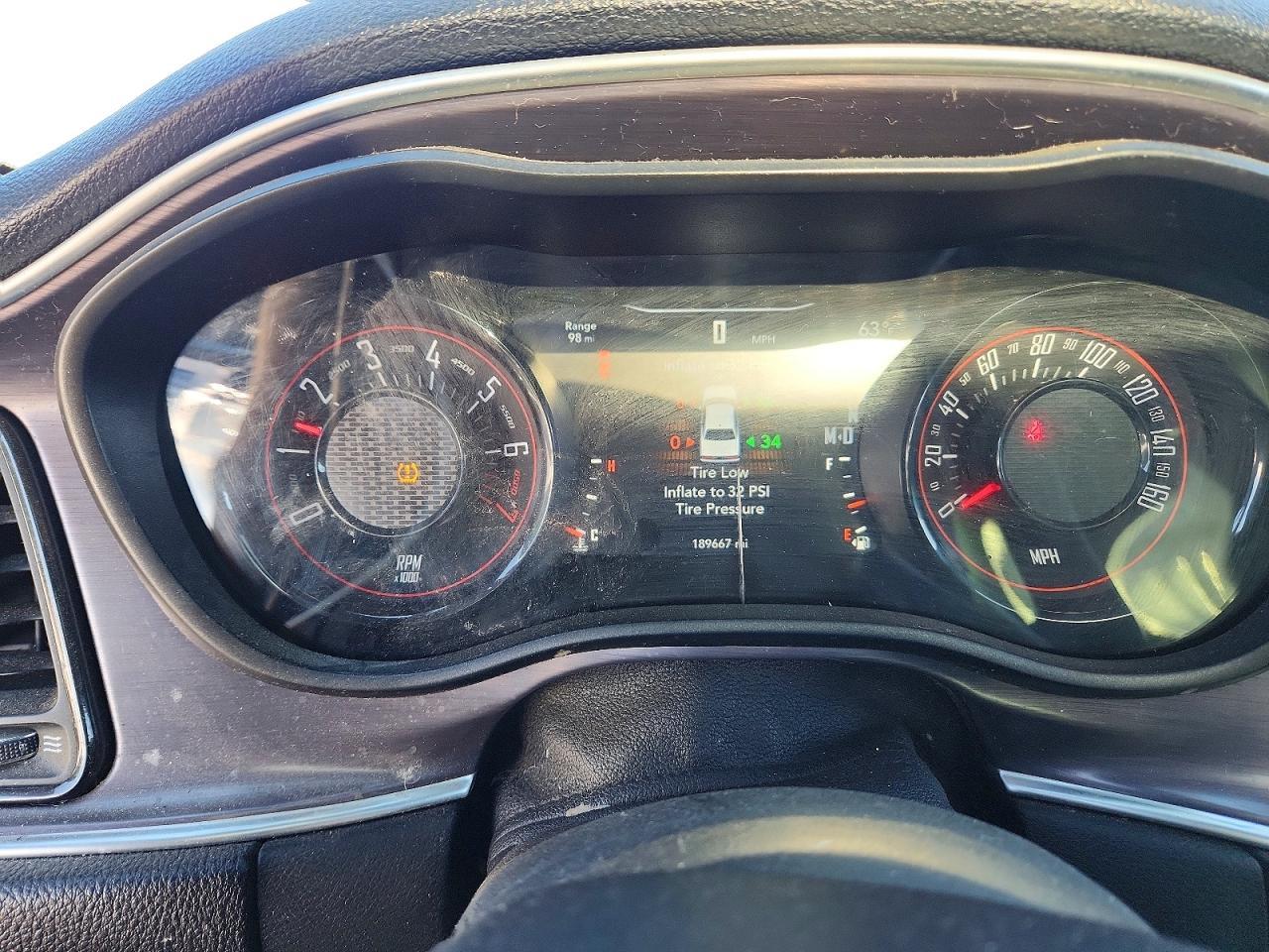 2016 Dodge Challenger Sxt - zdjęcie 9