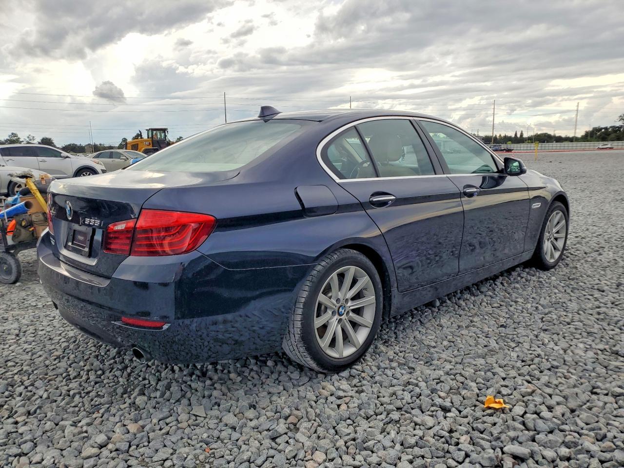 2014 BMW Seria 5 535i - zdjęcie 3
