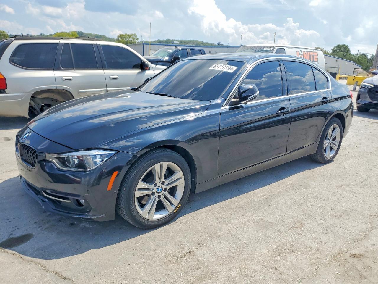 2018 BMW 330 I - zdjęcie główne