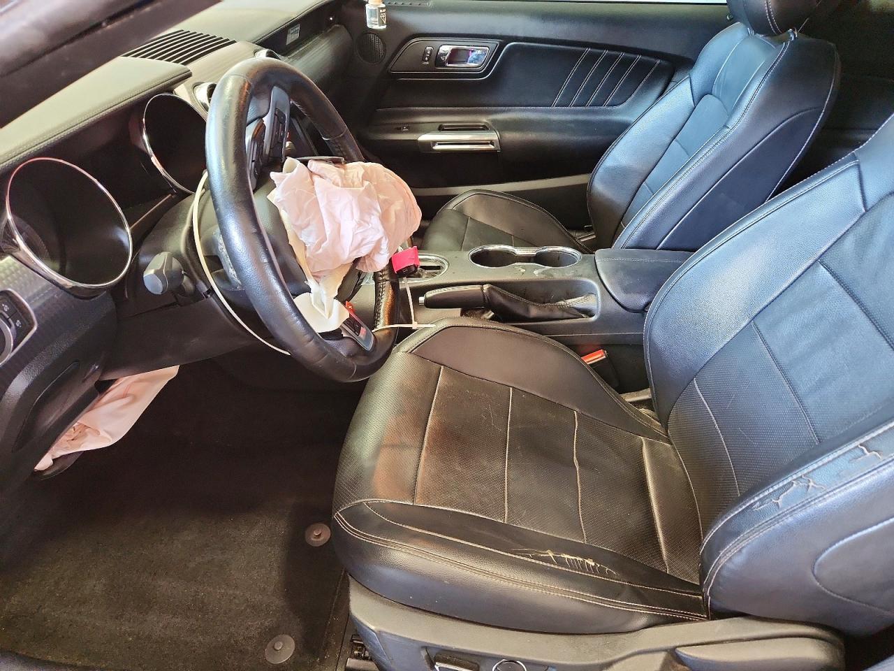 2016 Ford Mustang - zdjęcie 7