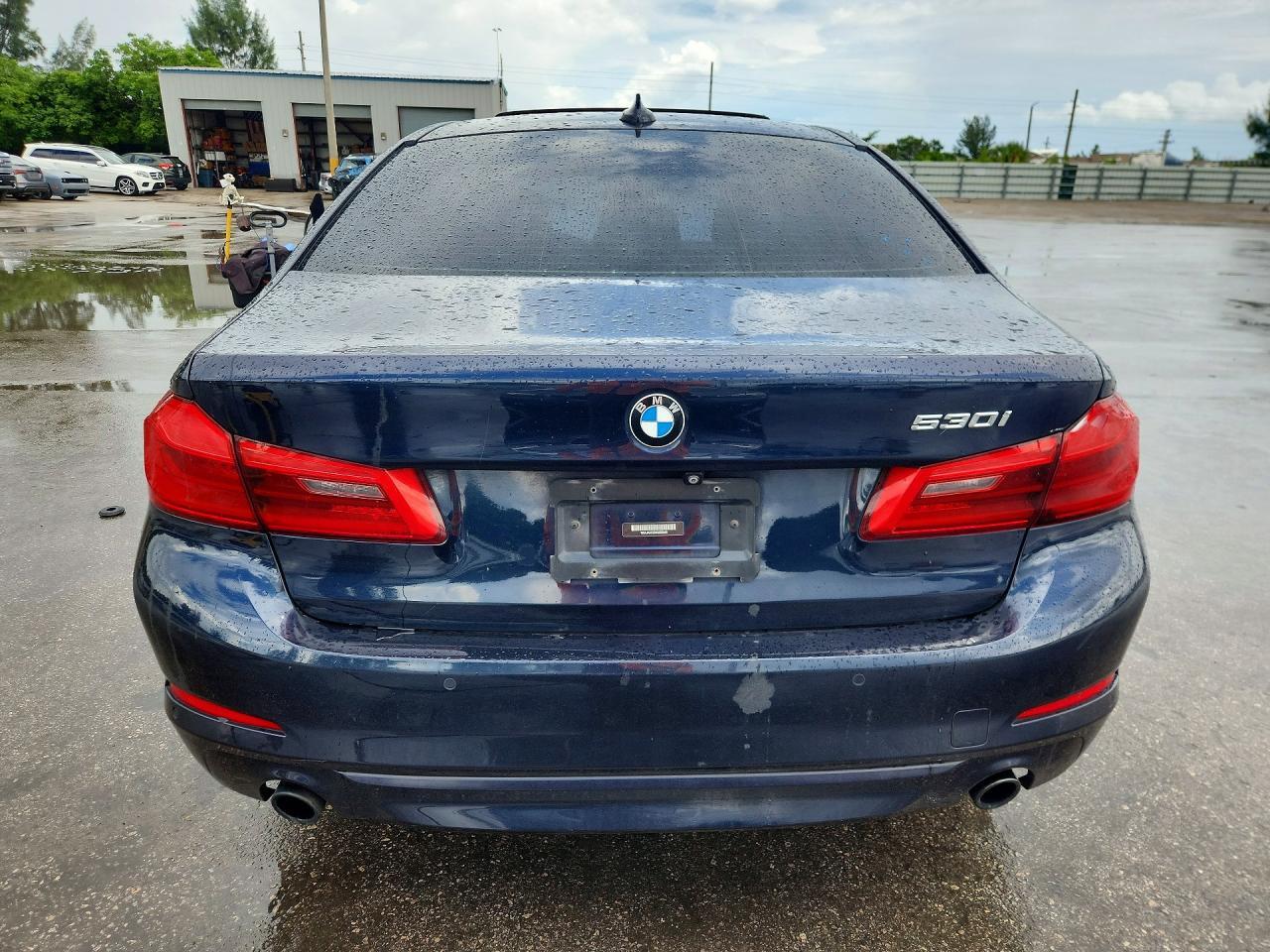 2017 BMW 530 I - zdjęcie 6
