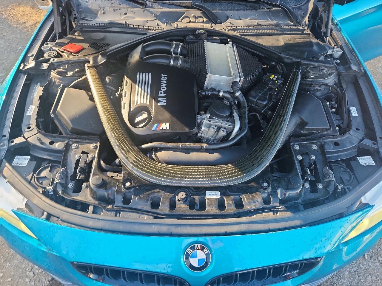 2015 BMW M4 - zdjęcie 11