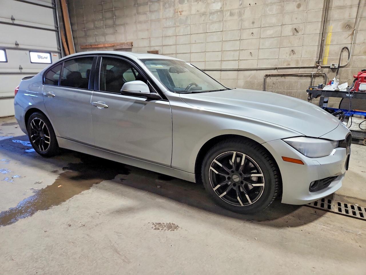2014 BMW Seria 3 328i - zdjęcie 4