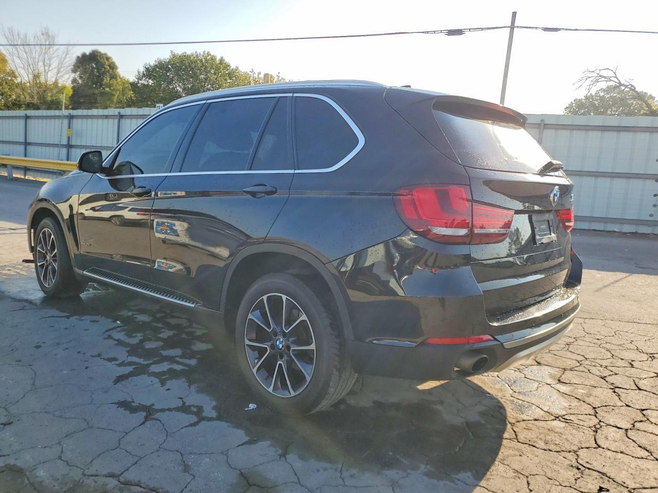 2017 BMW X5 xDrive35I - zdjęcie 2
