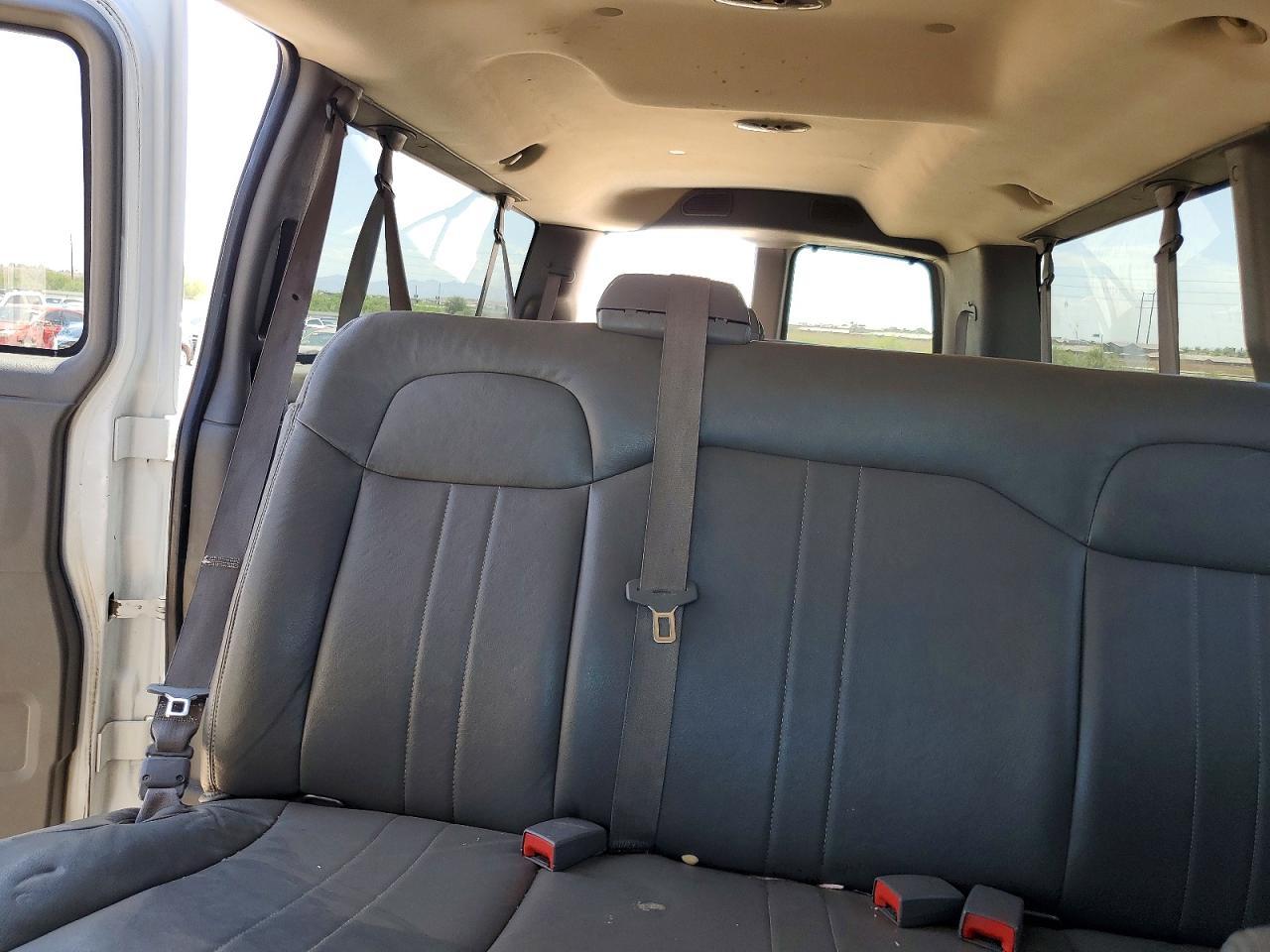 2015 Chevrolet Express G3500 Ls - zdjęcie 10