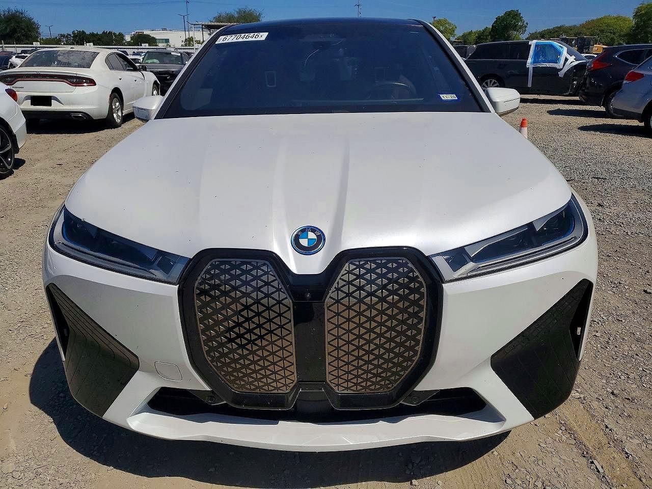 2023 BMW Ix xDrive50 - zdjęcie 5