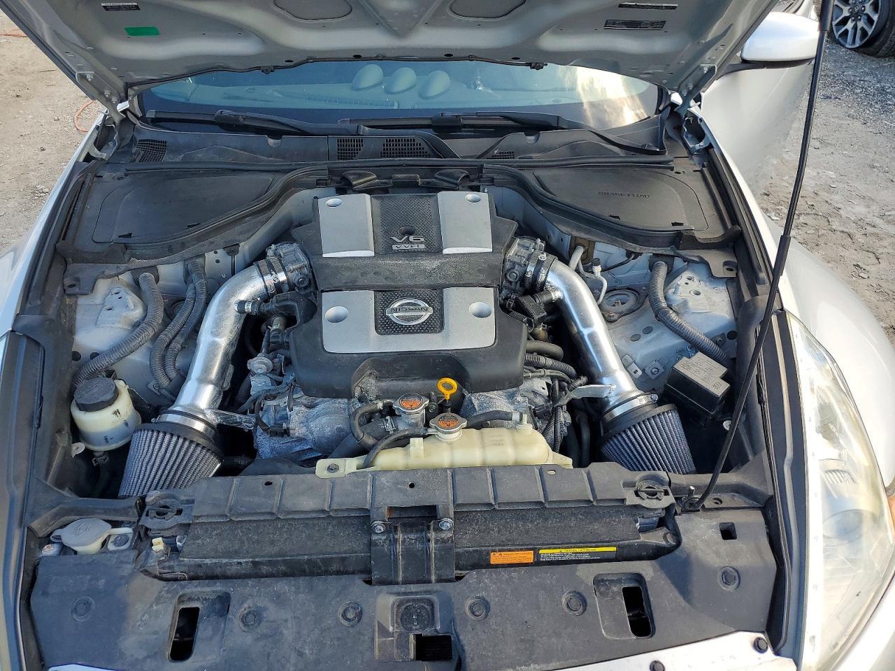 2016 Nissan 370Z Base - zdjęcie 11