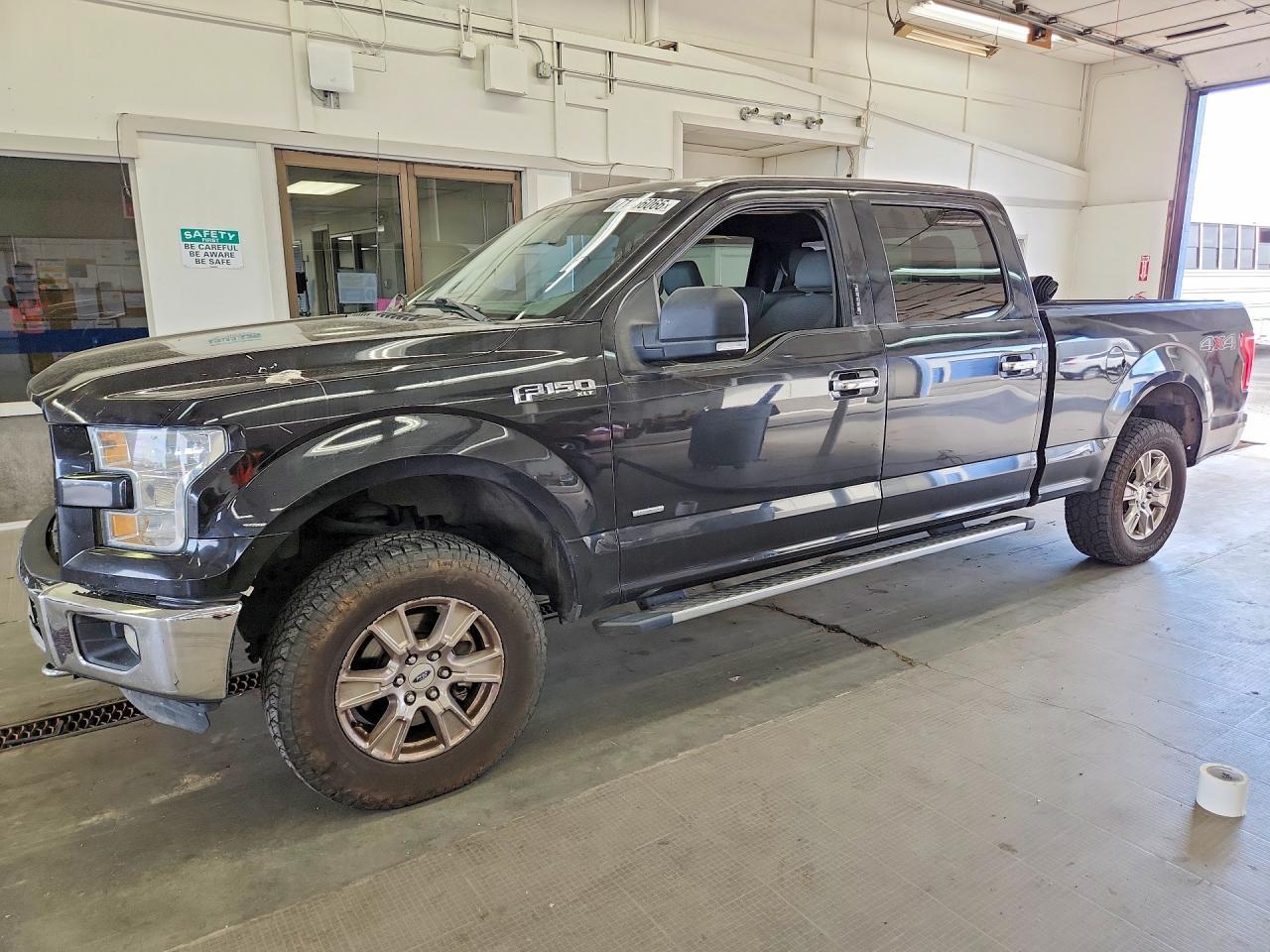2015 Ford F150 Supercrew - zdjęcie główne