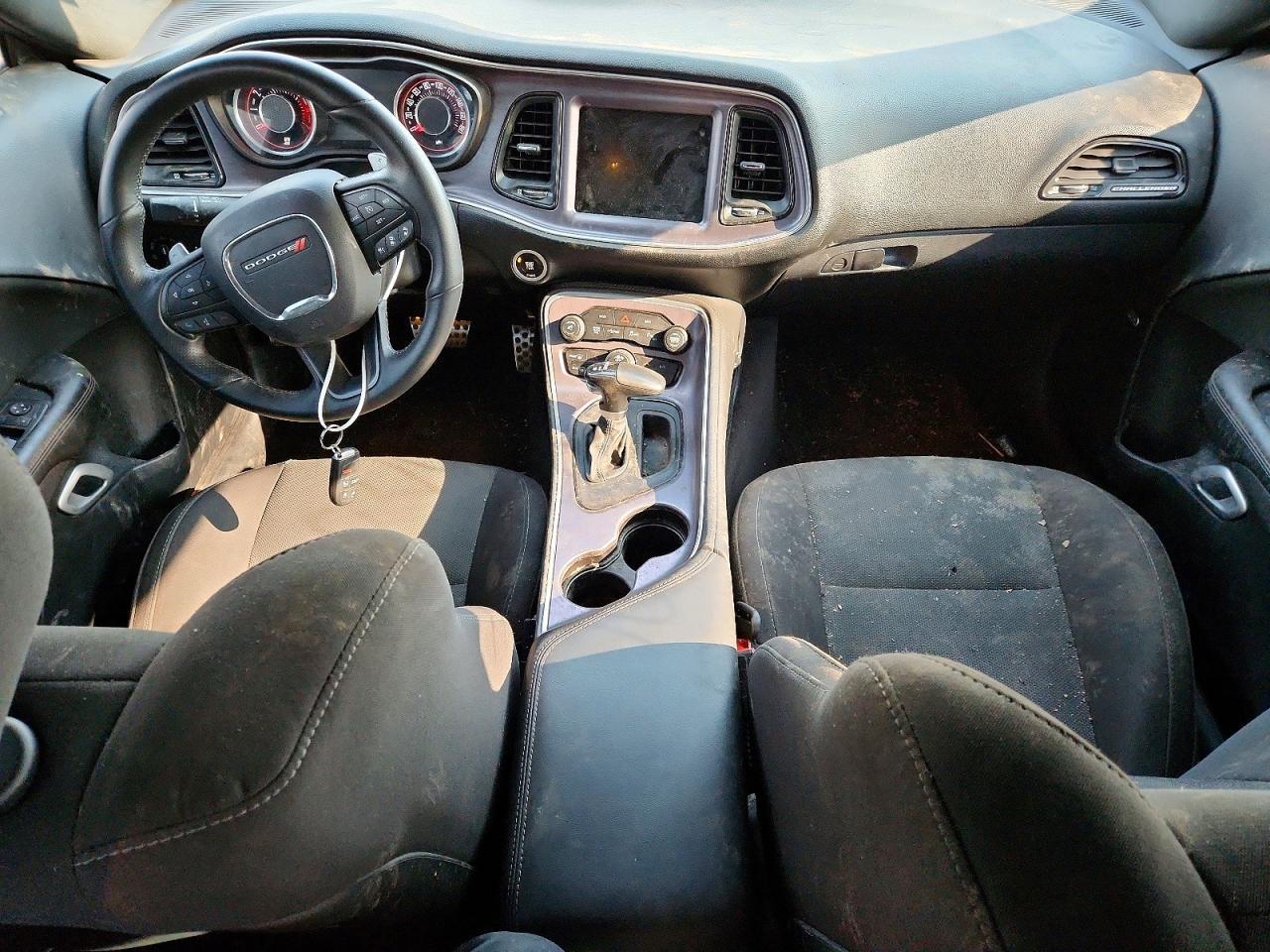 2015 Dodge Challenger R - zdjęcie 8