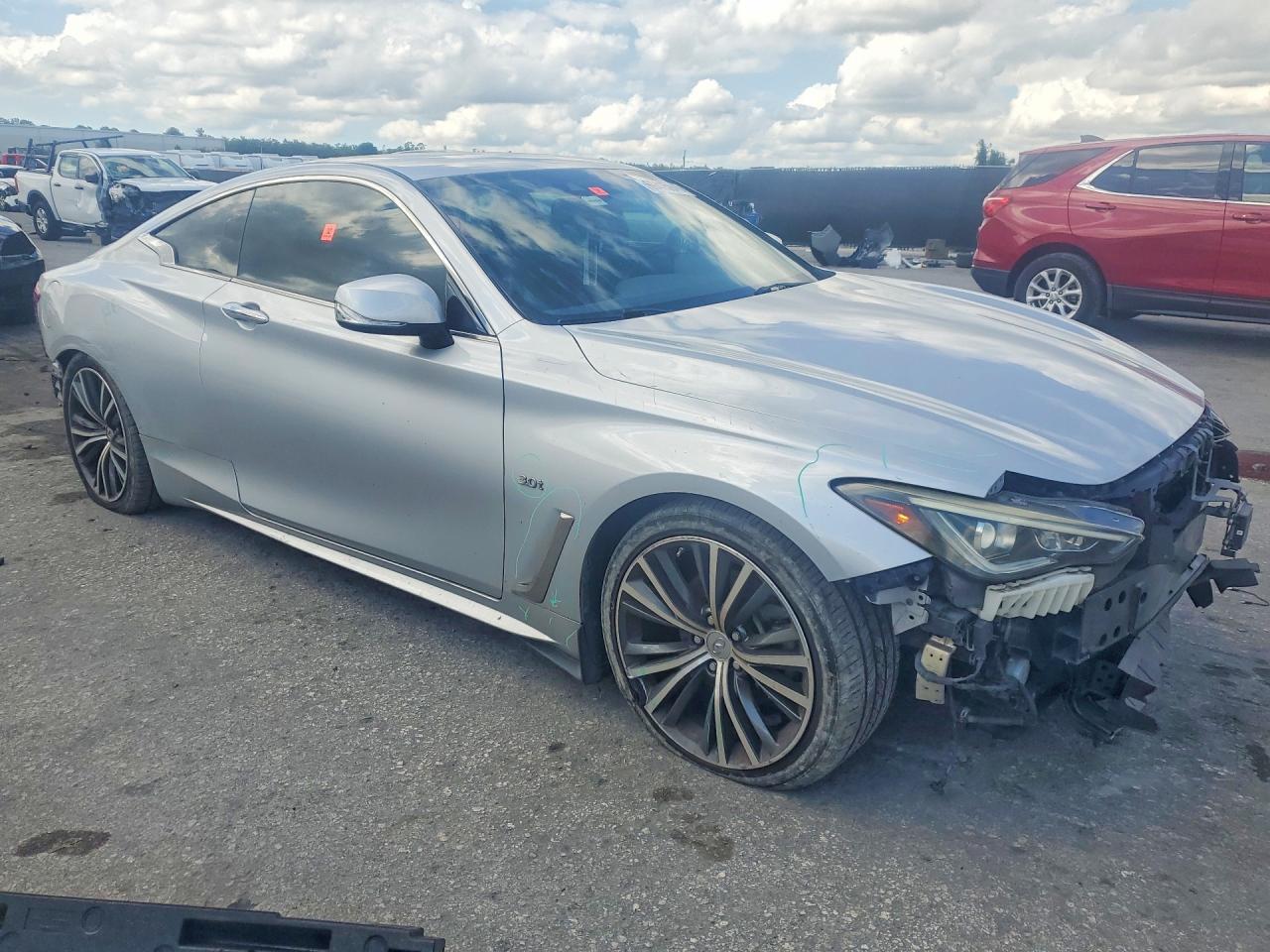 2019 Infiniti Q60 3.0T Luxe - zdjęcie 4